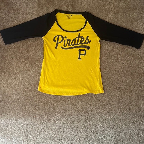 Vs PINK Bling Pirates Tee - Picture 4 of 6